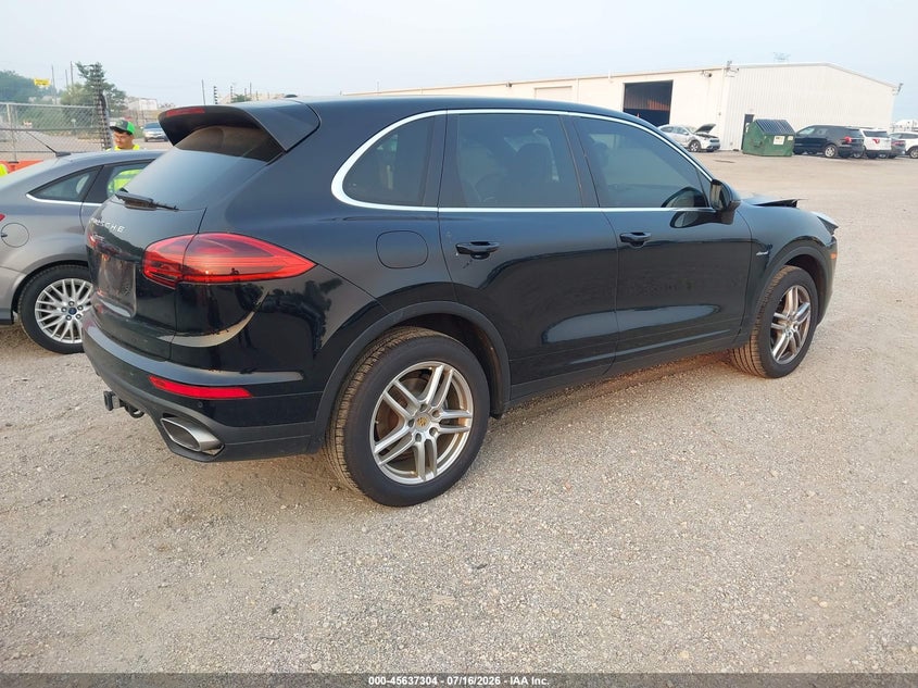 2015 Porsche Cayenne VIN WP1AF2A24FLA40926 IAAI salvage auction — FRONT END, Wait Title, sold $5,700 on 2026-09-04 (photo 4)