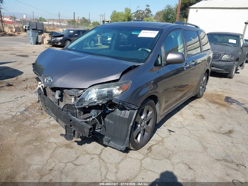 2013 Toyota Sienna VIN 5TDXK3DC1DS396733 IAAI salvage auction — FRONT END, Salvage (California), sold $25 on 2026-07-28 (photo 2)