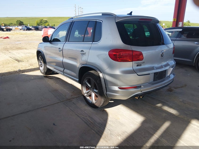 2017 Volkswagen Tiguan VIN WVGUV7AX7HK010902 IAAI salvage auction — NORMAL WEAR, Clear (Florida), sold $2,500 on 2026-07-28 (photo 3)