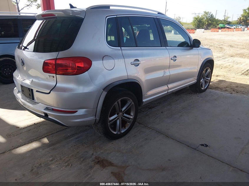 2017 Volkswagen Tiguan VIN WVGUV7AX7HK010902 IAAI salvage auction — NORMAL WEAR, Clear (Florida), sold $2,500 on 2026-07-28 (photo 4)