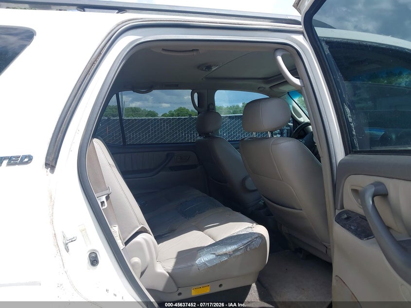 2003 Toyota Sequoia VIN 5TDBT48A53S158145 IAAI salvage auction — NORMAL WEAR, Clear (Kansas), sold $300 on 2026-07-29 (photo 8)