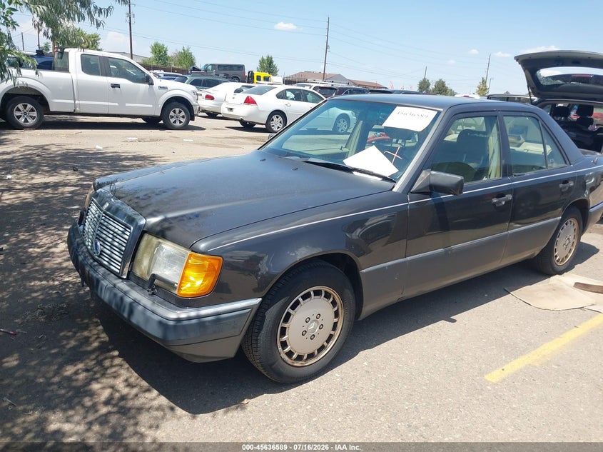 1992 Mercedes-benz 300 VIN WDBEA30E6NB613038 IAAI salvage auction — NORMAL WEAR, Clear (Colorado), sold $725 on 2026-07-28 (photo 2)