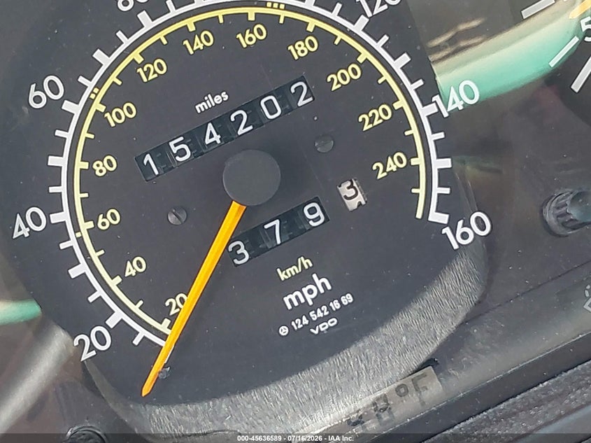 1992 Mercedes-benz 300 VIN WDBEA30E6NB613038 IAAI salvage auction — NORMAL WEAR, Clear (Colorado), sold $725 on 2026-07-28 (photo 7)