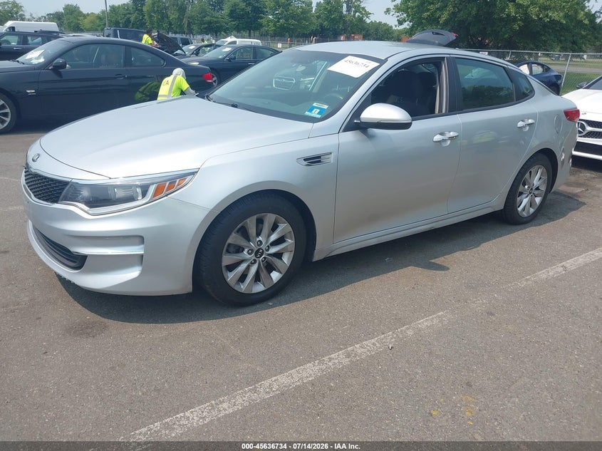 2017 Kia Optima VIN 5XXGT4L33HG156174 IAAI salvage auction — NORMAL WEAR, Salvage Title, sold $750 on 2026-07-27 (photo 2)