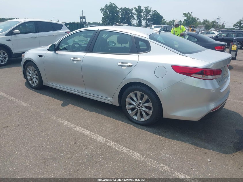 2017 Kia Optima VIN 5XXGT4L33HG156174 IAAI salvage auction — NORMAL WEAR, Salvage Title, sold $750 on 2026-07-27 (photo 3)