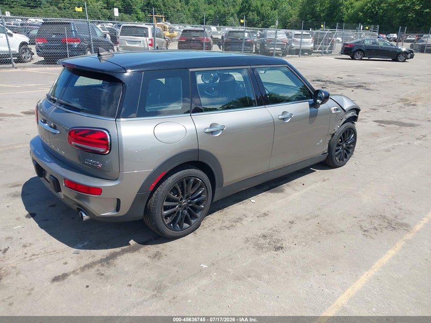 2020 Mini Clubman VIN WMWXJ1C01L2L38686 IAAI salvage auction — RIGHT FRONT, Salvage Title, sold $2,900 on 2026-08-01 (photo 4)