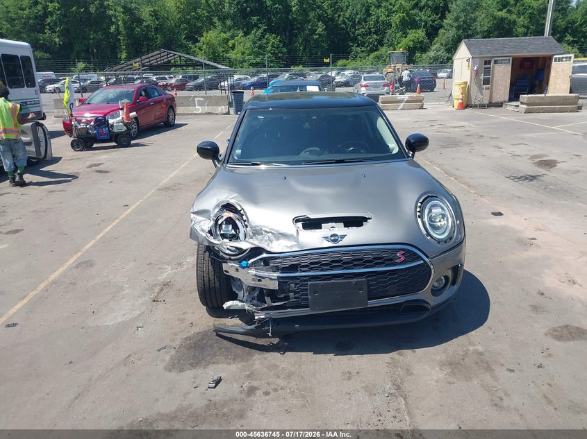 2020 Mini Clubman VIN WMWXJ1C01L2L38686 IAAI salvage auction — RIGHT FRONT, Salvage Title, sold $2,900 on 2026-08-01 (photo 6)