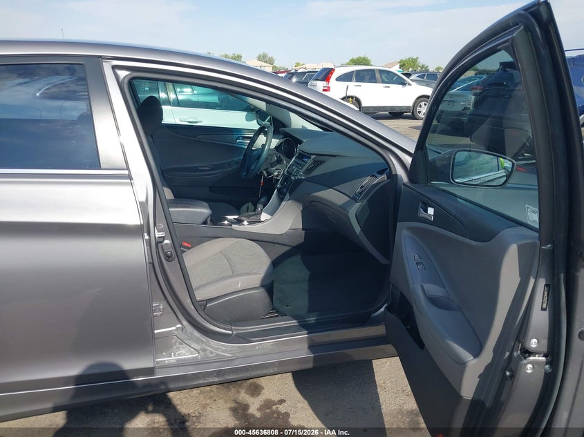 2012 Hyundai Sonata VIN 5NPEB4AC1CH371868 IAAI salvage auction — FRONT & REAR, Salvage Title, sold $1,600 on 2026-07-27 (photo 5)