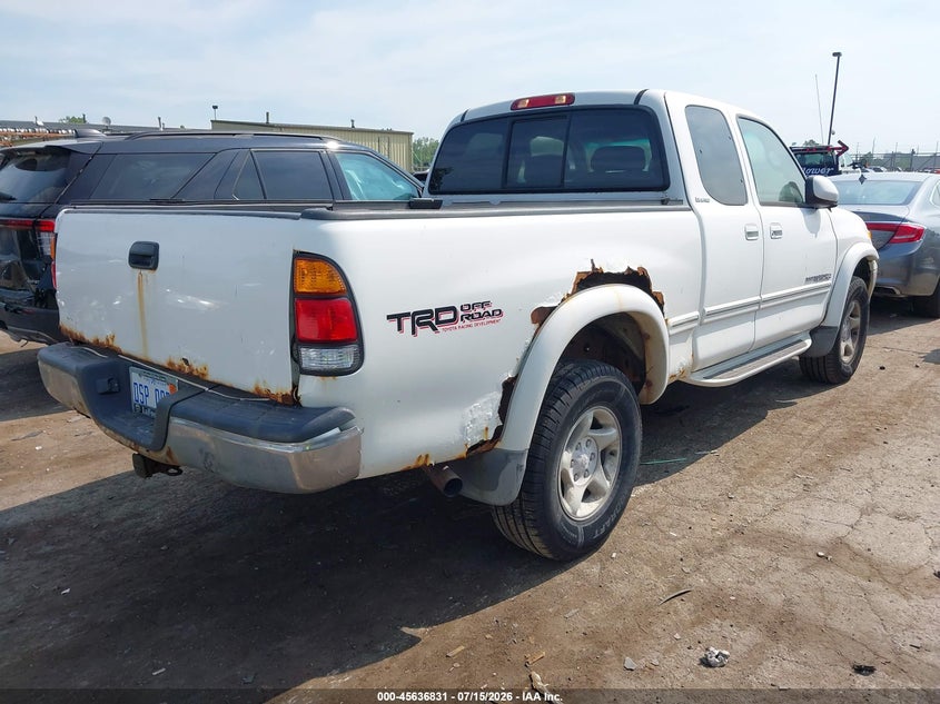 2000 Toyota Tundra VIN 5TBBT4810YS034462 IAAI salvage auction — NORMAL WEAR, Clear (Michigan), sold $575 on 2026-07-30 (photo 4)