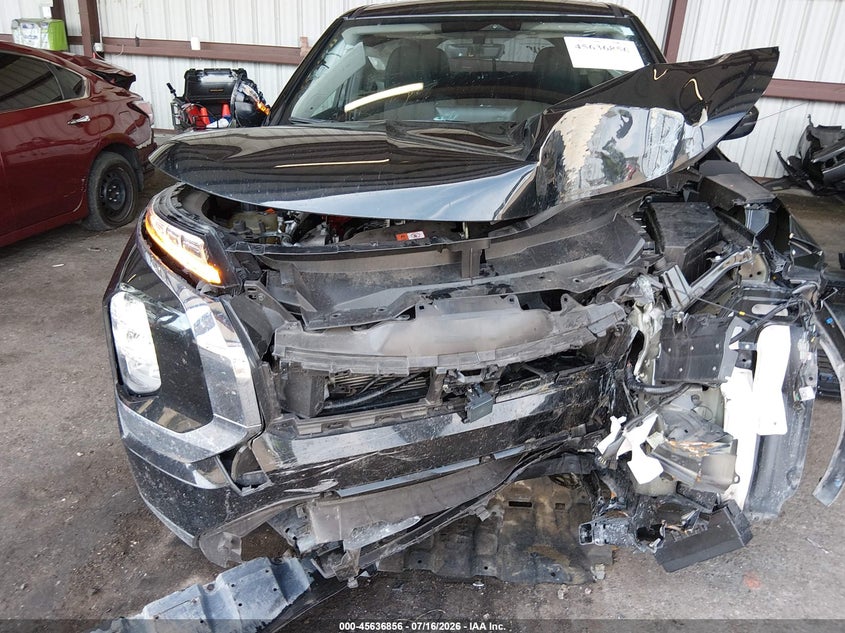 2025 Mitsubishi Outlander VIN JA4J3UA86SZ015666 IAAI salvage auction — FRONT & REAR, Wait Title, sold $3,700 on 2026-08-26 (photo 6)