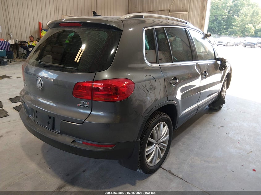 2016 Volkswagen Tiguan VIN WVGBV7AXXGW522927 IAAI salvage auction — FRONT END, Salvage Title, sold $1,700 on 2026-08-19 (photo 4)