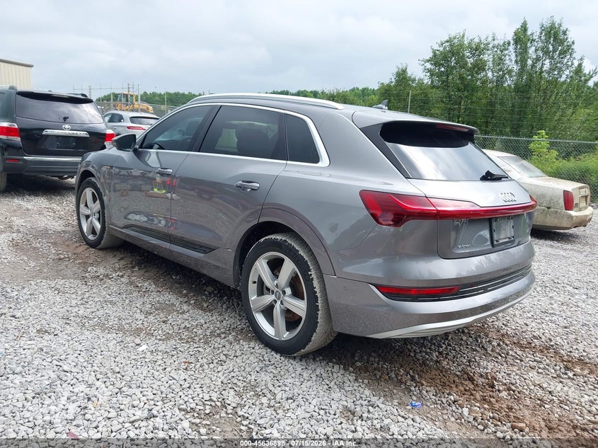 2019 Audi E-tron VIN WA1LAAGE6KB008283 IAAI salvage auction — UNKNOWN, Wait Title, sold $13,200 on 2026-08-24 (photo 3)