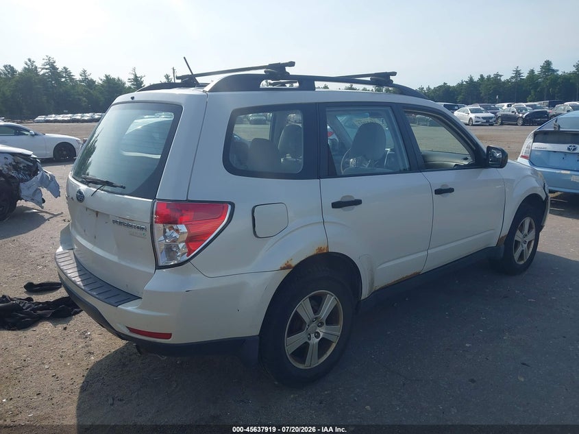 2013 Subaru Forester VIN JF2SHABC6DG406216 IAAI salvage auction — NORMAL WEAR, Clear (Massachusetts), sold $425 on 2026-07-31 (photo 4)