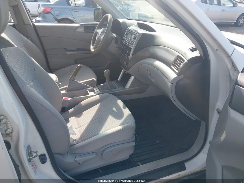 2013 Subaru Forester VIN JF2SHABC6DG406216 IAAI salvage auction — NORMAL WEAR, Clear (Massachusetts), sold $425 on 2026-07-31 (photo 5)