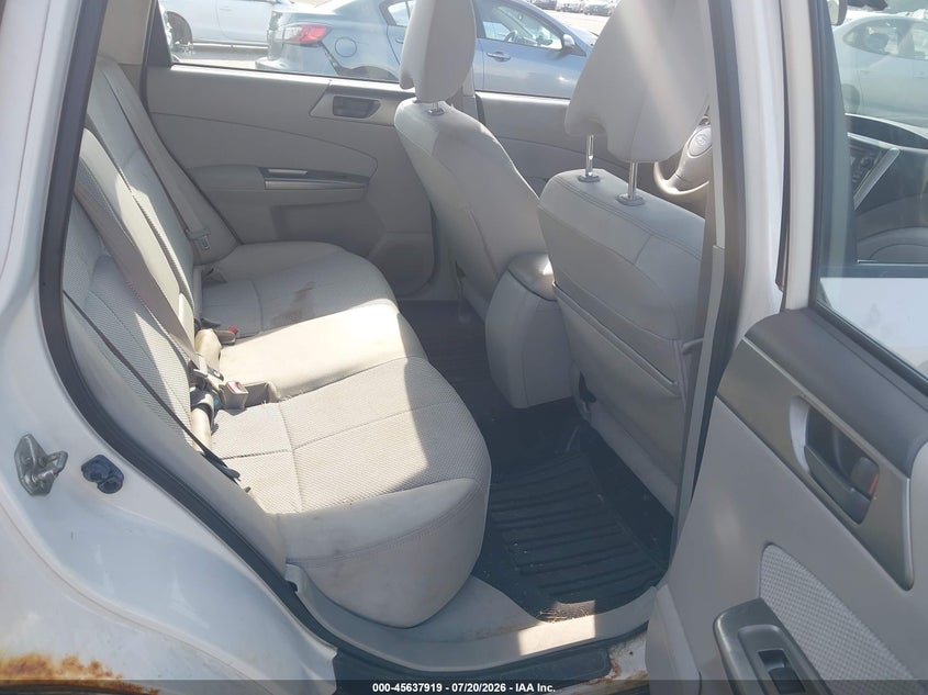 2013 Subaru Forester VIN JF2SHABC6DG406216 IAAI salvage auction — NORMAL WEAR, Clear (Massachusetts), sold $425 on 2026-07-31 (photo 8)