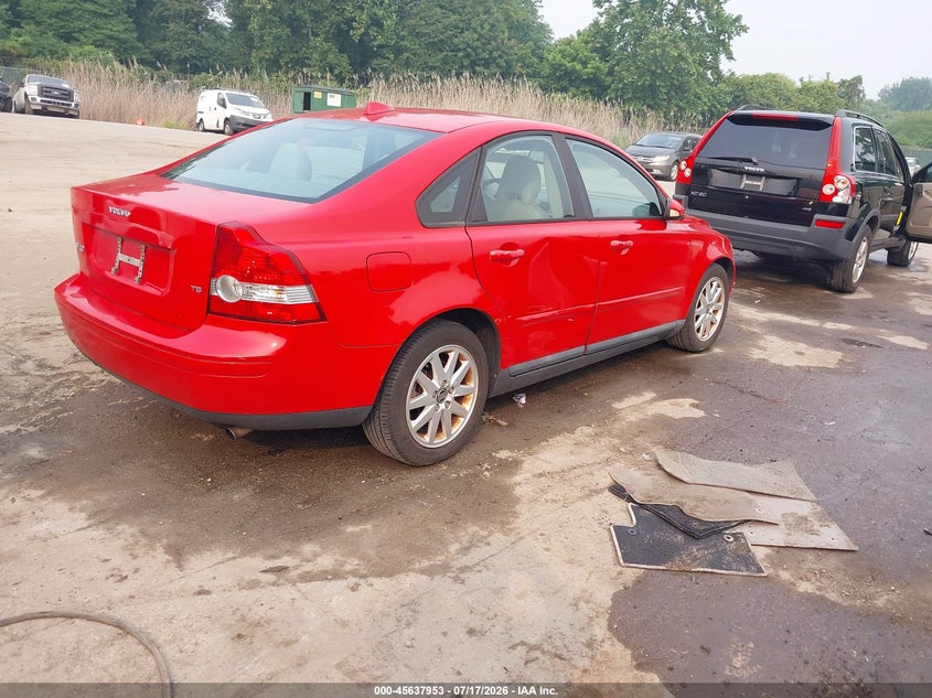 2006 Volvo S40 VIN YV1MS682362169988 IAAI salvage auction — RIGHT SIDE, Salvage - Greater Than 75% (Maryland), sold $275 on 2026-08-06 (photo 4)