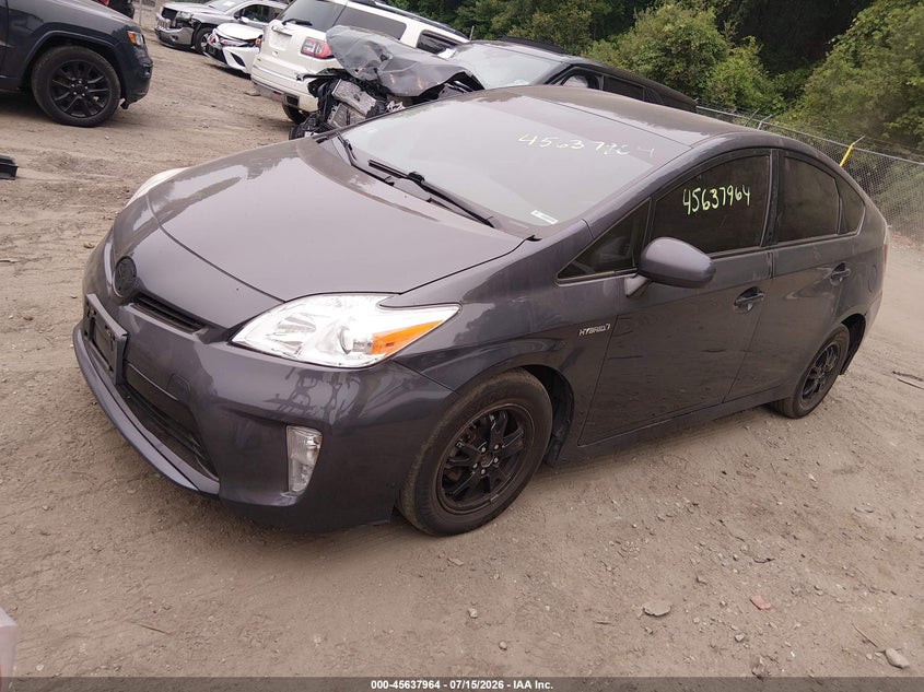 2015 Toyota Prius VIN JTDKN3DU3F1973112 IAAI salvage auction — NORMAL WEAR, Clear (Massachusetts), sold $800 on 2026-07-28 (photo 2)