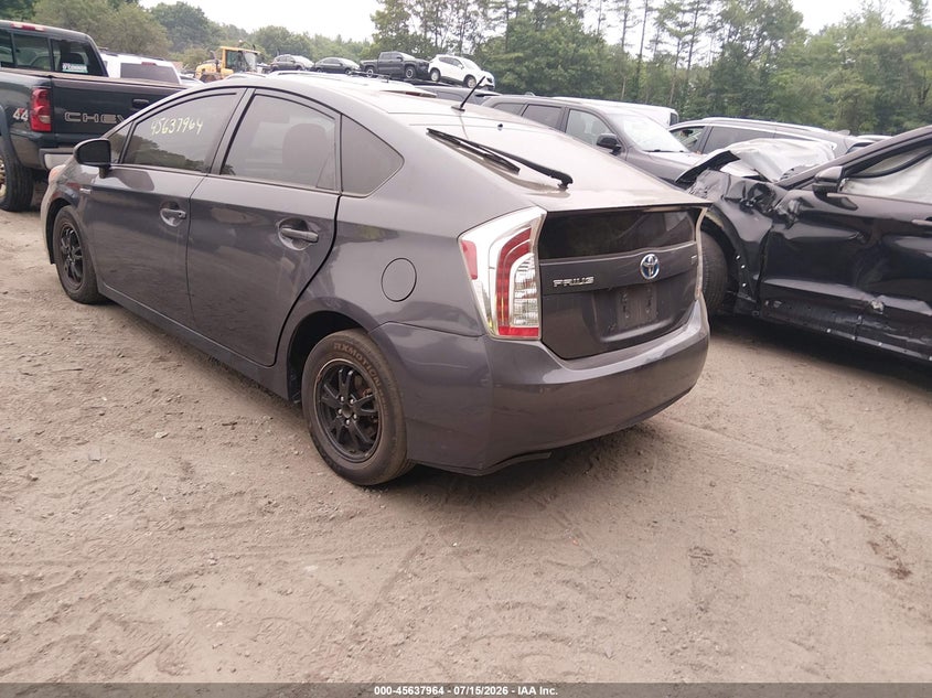 2015 Toyota Prius VIN JTDKN3DU3F1973112 IAAI salvage auction — NORMAL WEAR, Clear (Massachusetts), sold $800 on 2026-07-28 (photo 3)