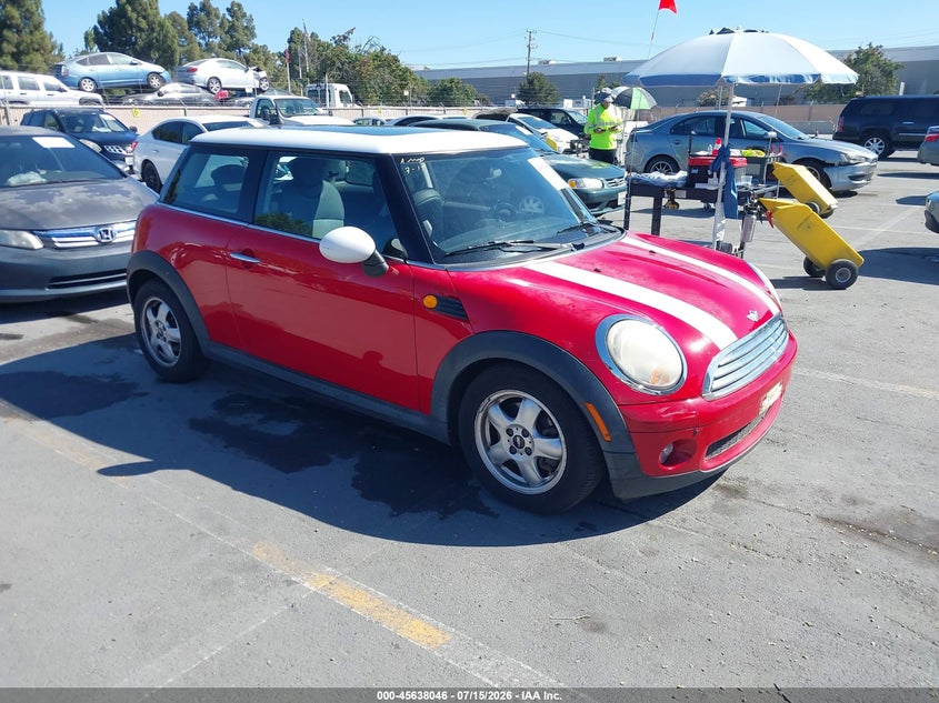 2008 Mini Hardtop VIN WMWMF335X8TT67438 IAAI salvage auction — NORMAL WEAR, Clear - Dealer Only (California), sold $25 on 2026-07-29 (photo 1)