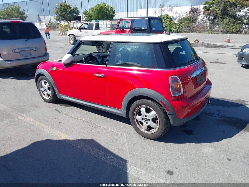 2008 Mini Hardtop VIN WMWMF335X8TT67438 IAAI salvage auction — NORMAL WEAR, Clear - Dealer Only (California), sold $25 on 2026-07-29 (photo 3)