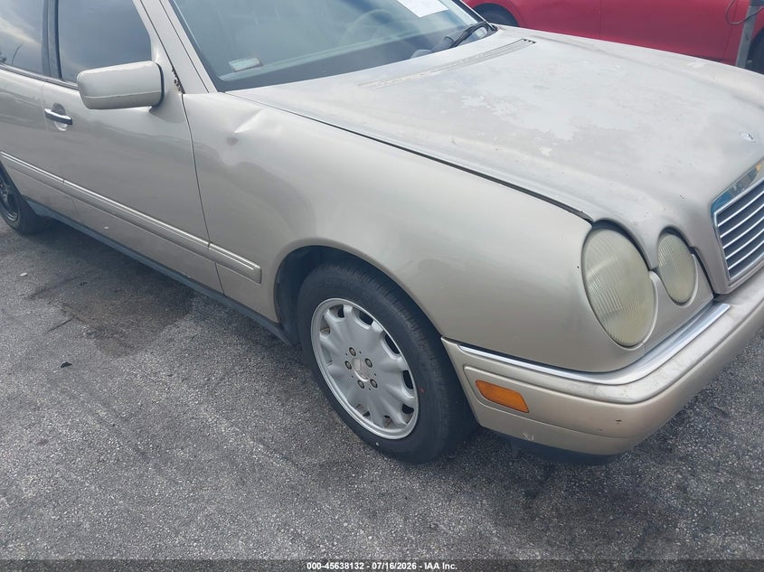 1999 Mercedes-benz E-class VIN WDBJF65H9XA930518 IAAI salvage auction — RIGHT FRONT, Clear (Florida), sold $400 on 2026-07-30 (photo 6)
