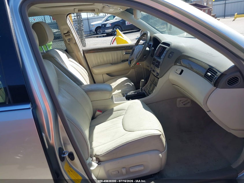 2002 Lexus Ls 430 VIN JTHBN30F320089418 IAAI salvage auction — NORMAL WEAR, Clear - Dealer Only (California), sold $25 on 2026-07-21 (photo 5)