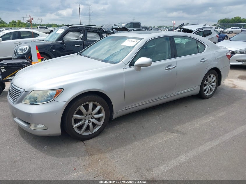 2008 Lexus Ls 460 VIN JTHBL46FX85066569 IAAI salvage auction — NORMAL WEAR, Clear (Tennessee), sold $225 on 2026-07-28 (photo 2)