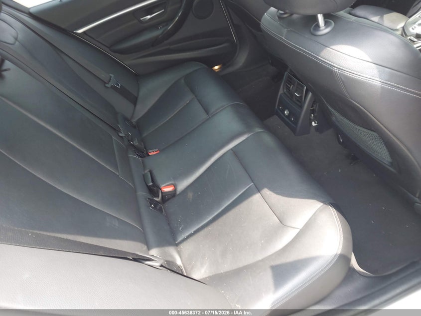 2018 BMW 3er VIN WBA8E1C59JA171520 IAAI salvage auction — UNKNOWN, Salvage (Arizona), sold $3,150 on 2026-08-03 (photo 8)