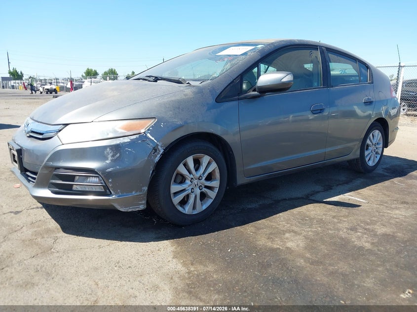 2012 Honda Insight VIN JHMZE2H7XCS000777 IAAI salvage auction — NORMAL WEAR, Salvage Title, sold $400 on 2026-07-29 (photo 2)