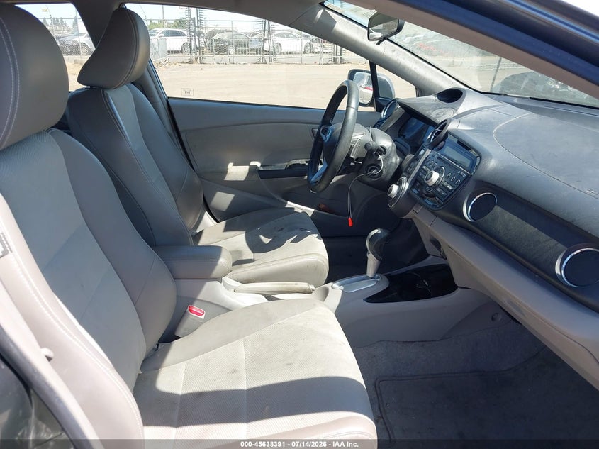 2012 Honda Insight VIN JHMZE2H7XCS000777 IAAI salvage auction — NORMAL WEAR, Salvage Title, sold $400 on 2026-07-29 (photo 5)