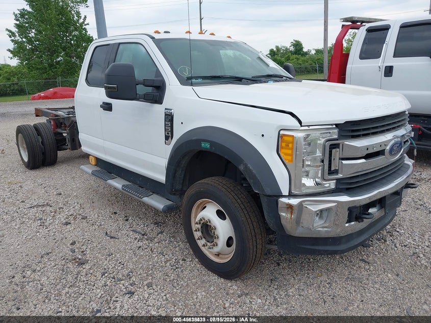 2017 Ford F550 VIN 1FD0X5HT3HEE87325 — IAAI salvage auction photo