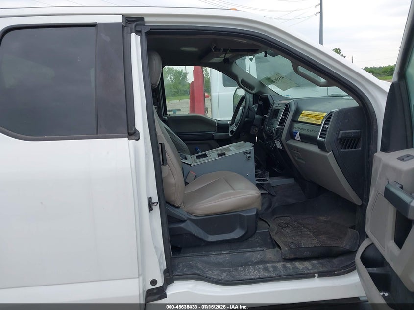 2017 Ford F550 VIN 1FD0X5HT3HEE87325 IAAI salvage auction — NORMAL WEAR, Clear (Michigan), sold $11,150 on 2026-07-30 (photo 7)