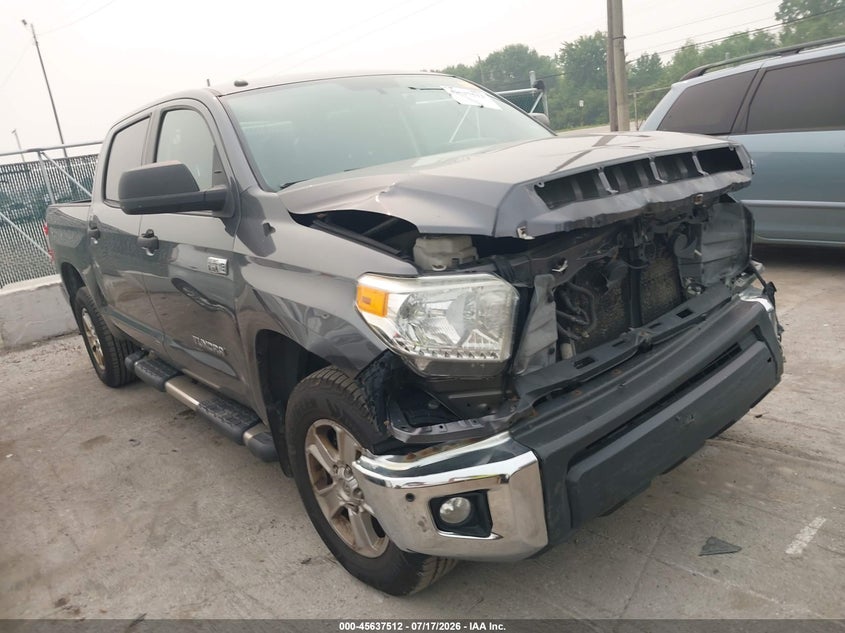 2017 Toyota Tundra VIN 5TFDW5F12HX636760 IAAI salvage auction — FRONT END, Salvage (Ohio), sold $7,100 on 2026-07-28 (photo 1)