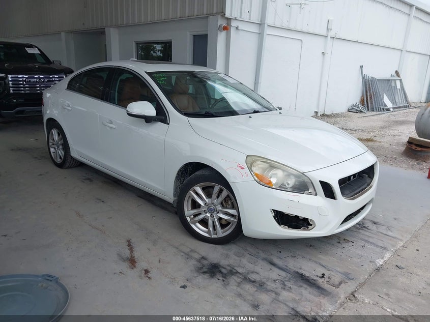 2012 Volvo S60 VIN YV1622FS2C2137260 IAAI salvage auction — FRONT END, Salvage Title, sold $775 on 2026-08-12 (photo 1)