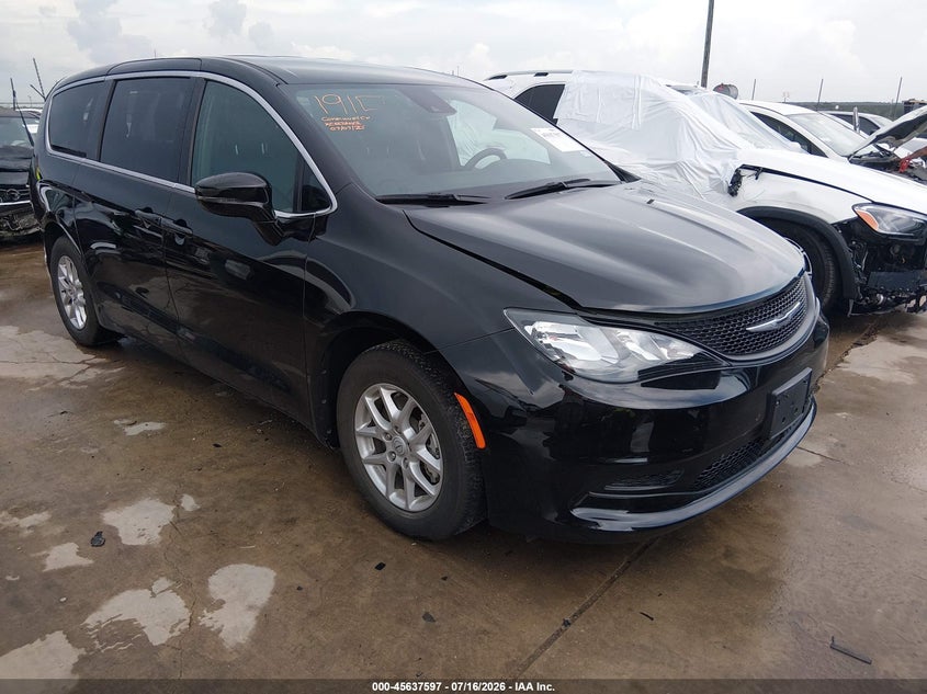 2025 Chrysler Voyager VIN 2C4RC1CG3SR608326 — IAAI salvage auction photo