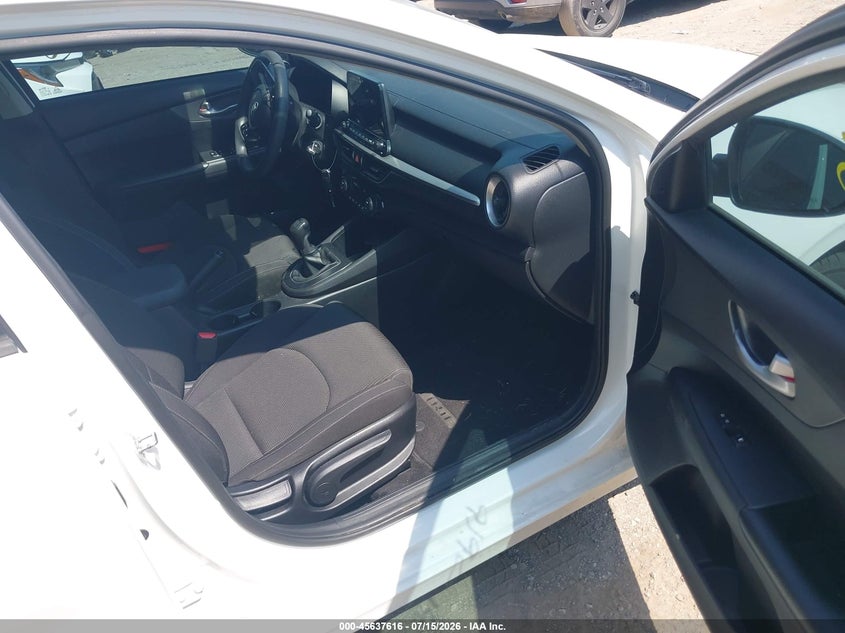 2019 Kia Forte VIN 3KPF24AD6KE011706 IAAI salvage auction — NORMAL WEAR, Rebuilt (Indiana), sold $1,500 on 2026-07-17 (photo 5)