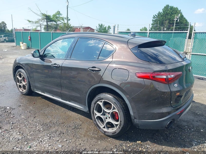 2018 Alfa romeo Stelvio VIN ZASFAKPN3J7B71572 IAAI salvage auction — FRONT END, Clear (Virginia), sold $3,700 on 2026-08-17 (photo 3)