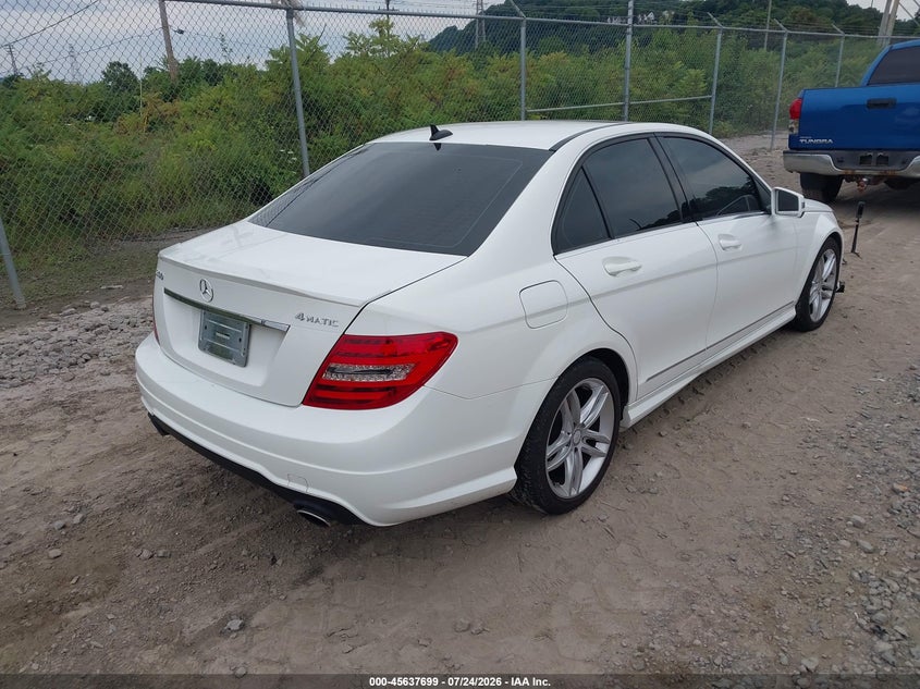 2014 Mercedes-benz VIN WDDGF8AB2EG163054 IAAI salvage auction — LEFT REAR, Wait Title, sold $1,450 on 2026-08-11 (photo 4)