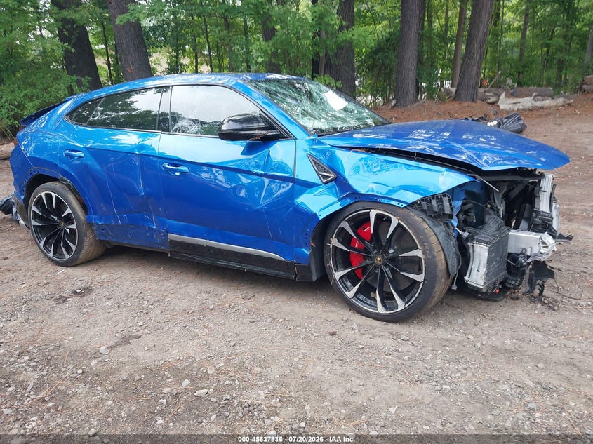 2020 Lamborghini Urus VIN ZPBUA1ZL2LLA07402 IAAI salvage auction — FRONT & REAR, Salvage Title, sold $60,000 on 2026-08-17 (photo 1)
