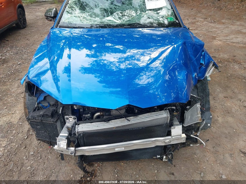 2020 Lamborghini Urus VIN ZPBUA1ZL2LLA07402 IAAI salvage auction — FRONT & REAR, Salvage Title, sold $60,000 on 2026-08-17 (photo 6)