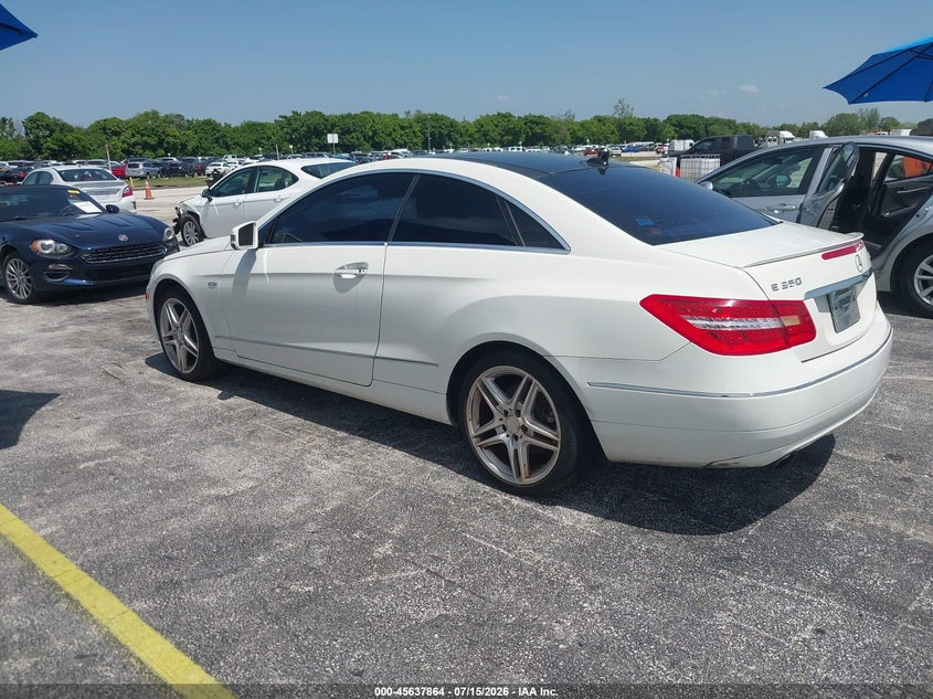 2012 Mercedes-benz E-klasse VIN WDDKJ5KB3CF147275 IAAI salvage auction — NORMAL WEAR, Clear (Florida), sold $550 on 2026-07-30 (photo 3)