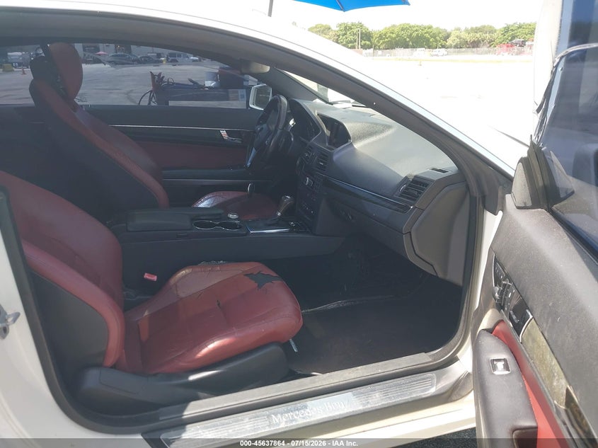 2012 Mercedes-benz E-klasse VIN WDDKJ5KB3CF147275 IAAI salvage auction — NORMAL WEAR, Clear (Florida), sold $550 on 2026-07-30 (photo 5)