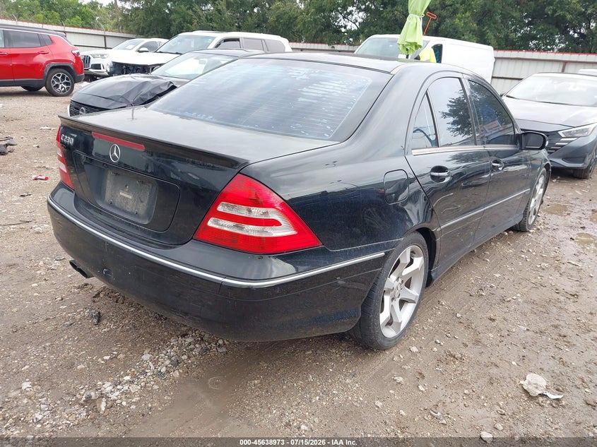 2007 Mercedes-benz C class VIN WDBRF52H87F843794 IAAI salvage auction — NORMAL WEAR, Original (Texas), sold $350 on 2026-07-30 (photo 4)