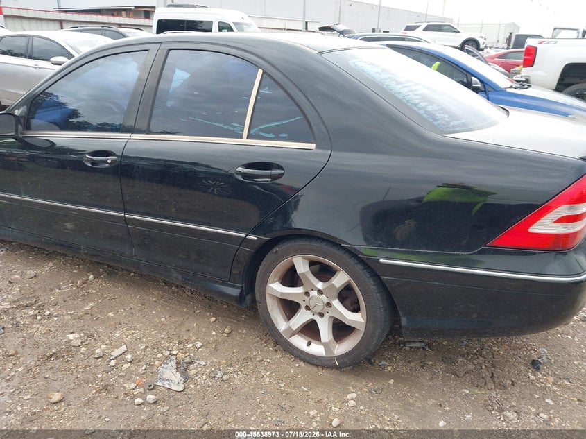 2007 Mercedes-benz C class VIN WDBRF52H87F843794 IAAI salvage auction — NORMAL WEAR, Original (Texas), sold $350 on 2026-07-30 (photo 6)