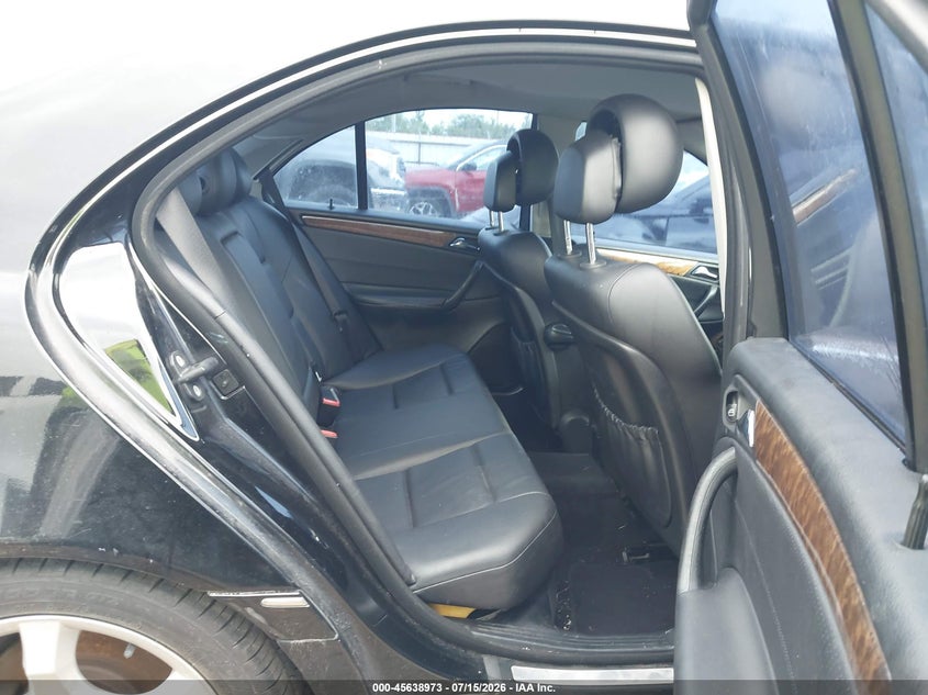 2007 Mercedes-benz C class VIN WDBRF52H87F843794 IAAI salvage auction — NORMAL WEAR, Original (Texas), sold $350 on 2026-07-30 (photo 8)