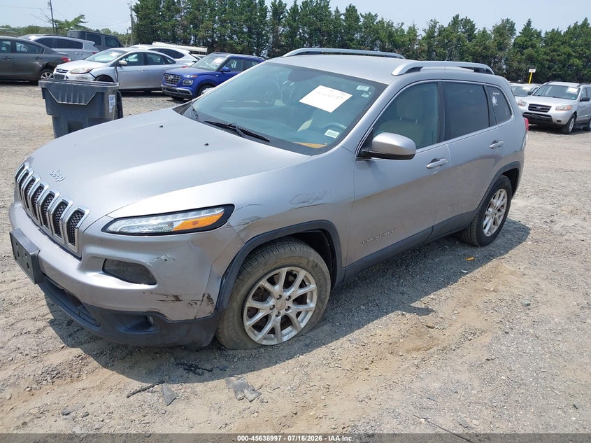 2015 Jeep Cherokee VIN 1C4PJMCS5FW685750 IAAI salvage auction — SIDE, Clear (Virginia), sold $2,000 on 2026-08-06 (photo 2)