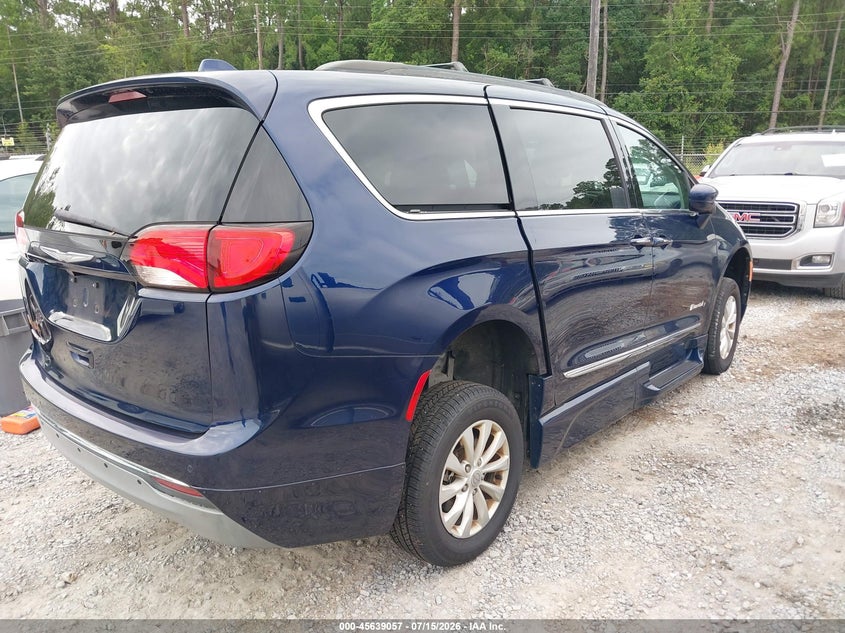 2017 Chrysler Pacifica VIN 2C4RC1BG3HR633530 IAAI salvage auction — FRESH WATER, Wait Title, sold $6,000 on 2026-09-04 (photo 4)