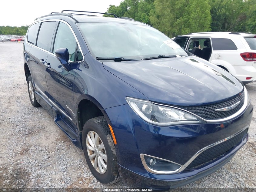2017 Chrysler Pacifica VIN 2C4RC1BG3HR633530 IAAI salvage auction — FRESH WATER, Wait Title, sold $6,000 on 2026-09-04 (photo 6)