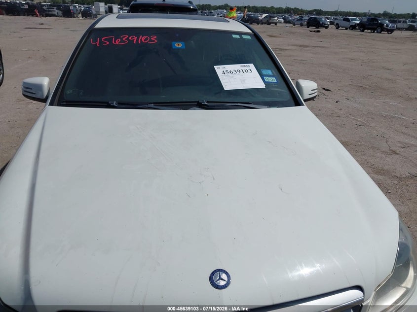 2012 Mercedes-benz C-klasse VIN WDDGF8BB2CR238013 IAAI salvage auction — NORMAL WEAR, Original (Texas), sold $1,175 on 2026-08-04 (photo 6)