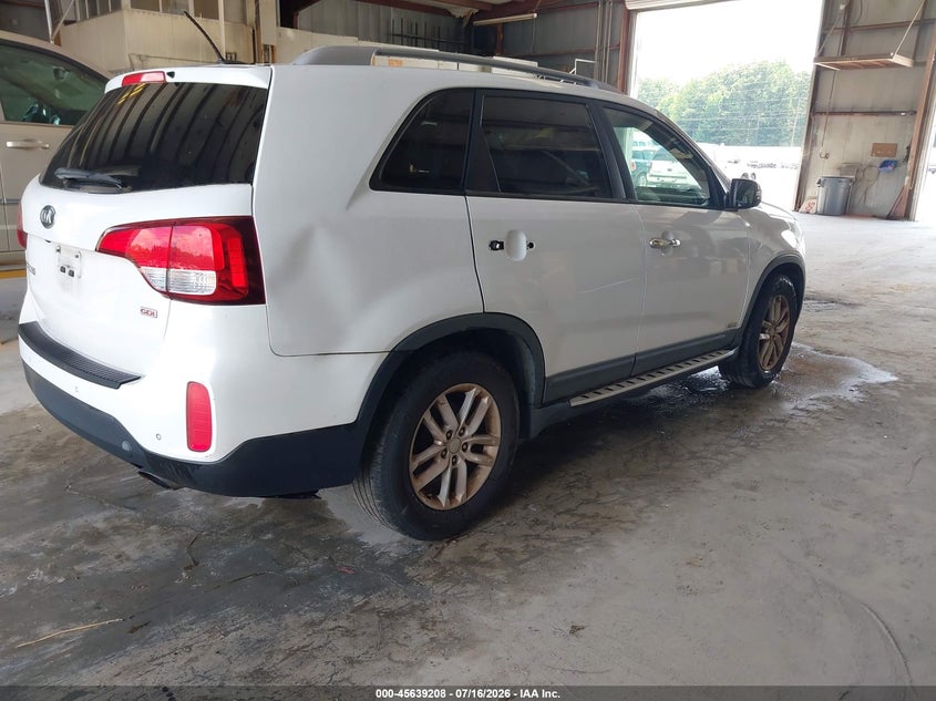 2015 Kia Sorento VIN 5XYKTCA62FG559623 IAAI salvage auction — NORMAL WEAR, Clear (Georgia), sold $1,775 on 2026-07-29 (photo 4)